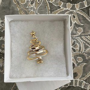 Gold Tone Holiday Pin